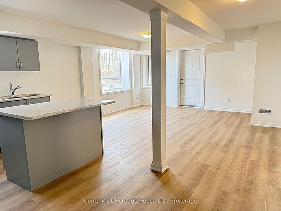 3rd image of 736 Burwell St