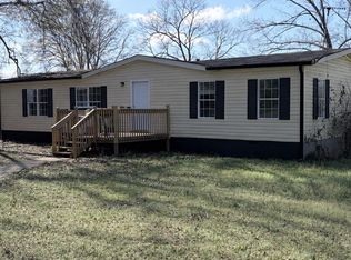 11 Decatur St, Monticello, GA 31064