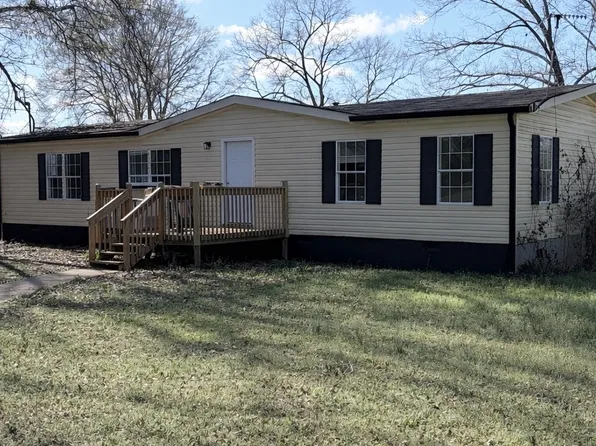 11 Decatur St, Monticello, GA 31064