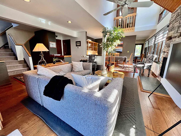 7 N Delavan Ave #2026 — Photo 17