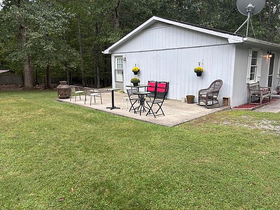 2nd image of 435 Anderson Estates Rd