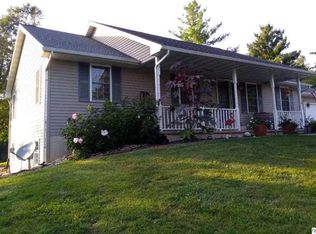 2469 N 1200th Ave, Camp Point, IL 62320