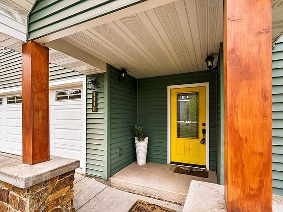 5th image of 1118 N 27th Ave W