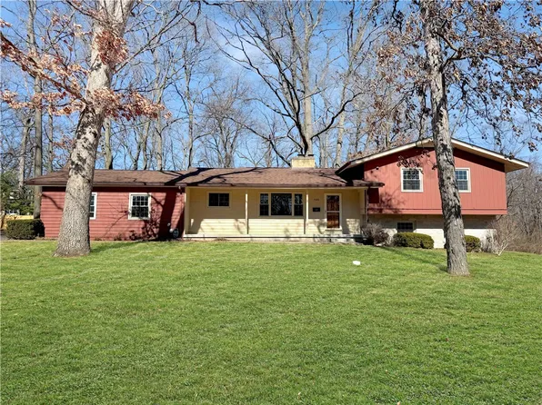 3280 E Oakwood Ave, Decatur, IL 62521