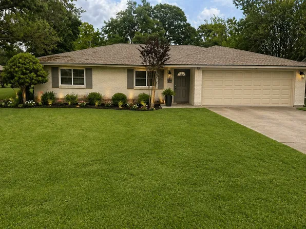 510 Denise St, West Columbia, TX 77486