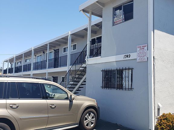 2nd image of 1749 Broadway Ave APT 5