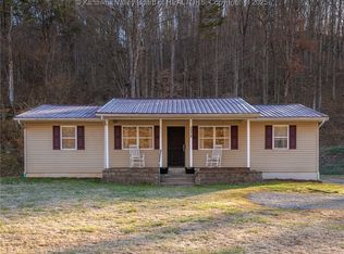 2173 Kanawha State Forest Dr, Charleston, WV 25314