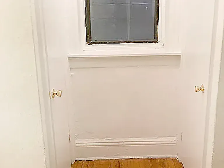 26 Perry St #1C — Photo 6