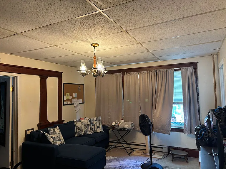 19 Summerhill Ave — Photo 10