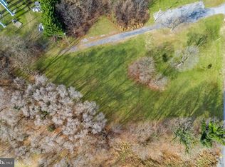 1382 S George St, Charles Town, WV 25414