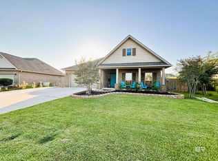 4241 Grove St, Gulf Shores, AL 36542