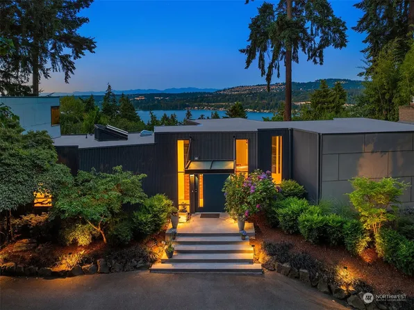 9166 Parkwood Ridge Road, Mercer Island, WA 98040