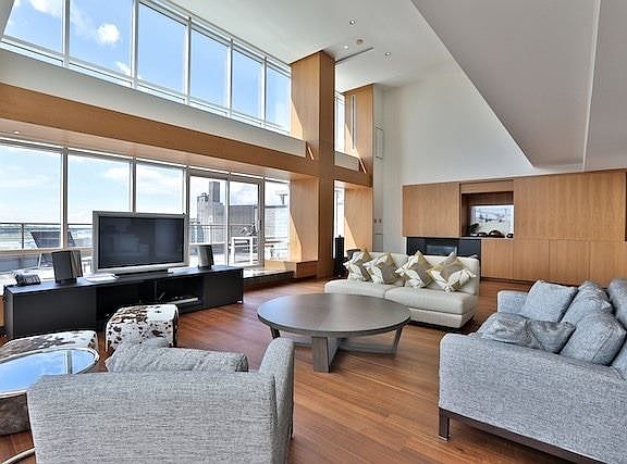 2nd image of 500 Queens Quay W #1001W