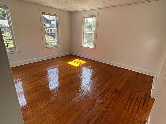 3rd image of 31 High St Floor 2