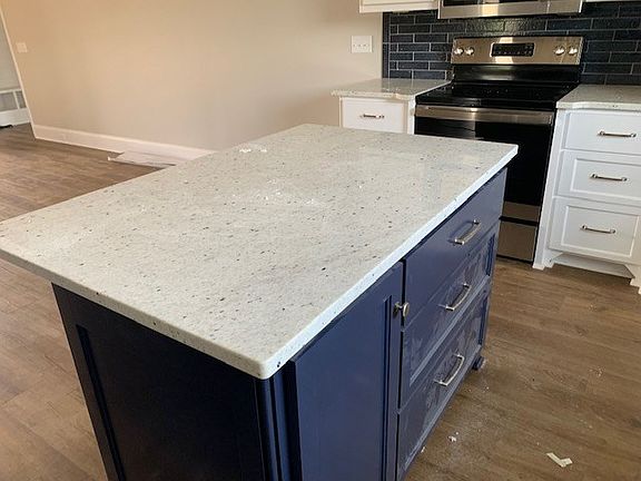 5th image of 3908 Bishop Ln