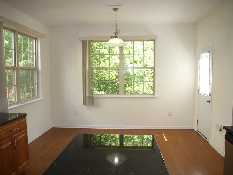 721 Sweet Laurel Ln — Photo 9