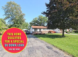 36506 Mapleridge St, Clinton Township, MI 48035