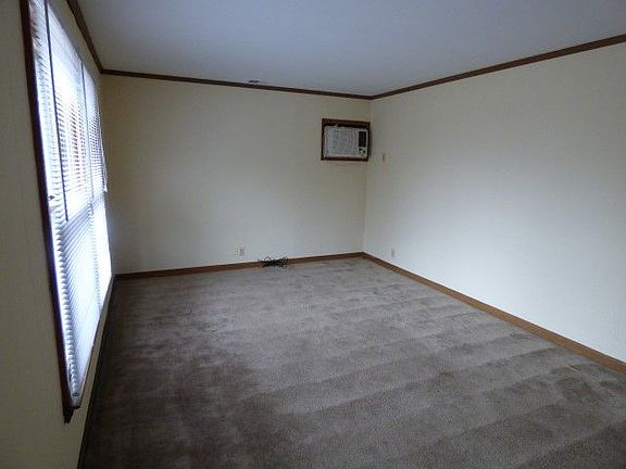 2nd image of 409 Hale Ave