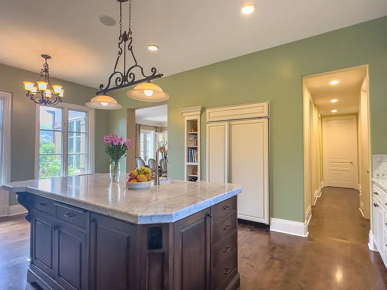 22040 Mount Eden Rd — Photo 13