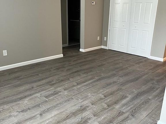 4th image of 23 Valley Dr APT 101
