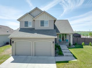1009 Aponi Pl, Moscow, ID 83843