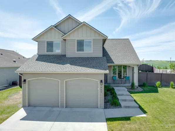 1009 Aponi Pl, Moscow, ID 83843