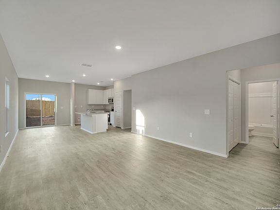 3rd image of 406 Havarti Way