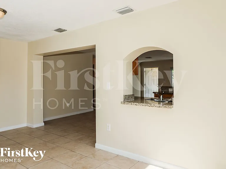 7461 NW 23rd St — Photo 3