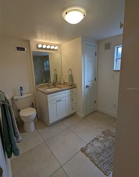 203 W Crest 1/2 Ave — Photo 8
