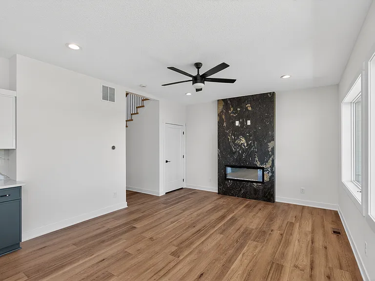 1100 NW Sproul Dr — Photo 12