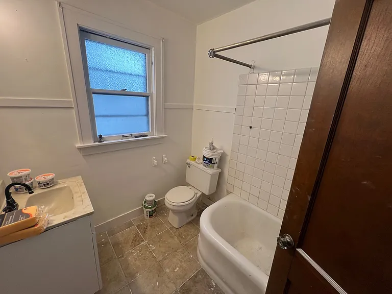 1014 W Osborne St #2 — Photo 8