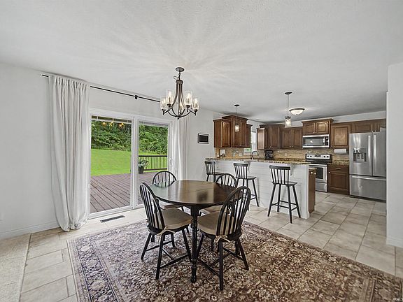 4th image of 7540 Tia Ct