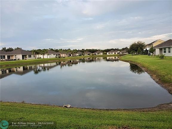3rd image of 2160-2 Timberlake Cir