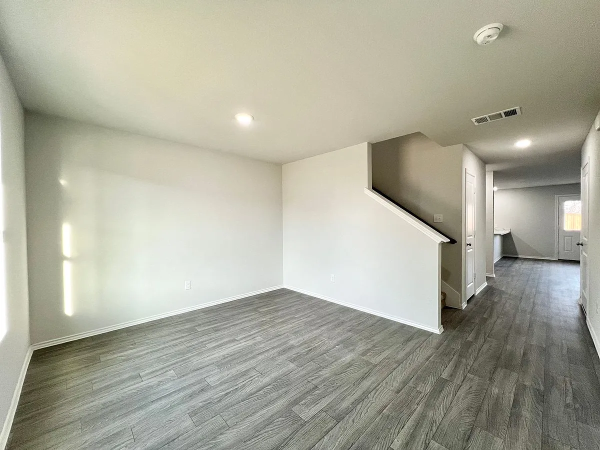 Building Photo - 872 Eagles Nest Dr