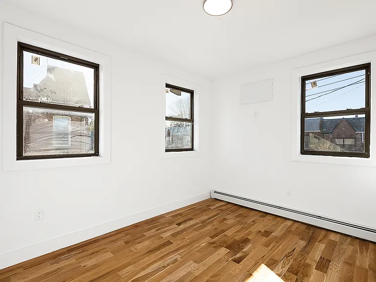 1803 E 16th Steeet #2 — Photo 6