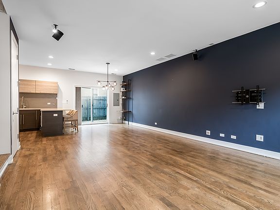 5th image of 3573 W Wabansia Ave