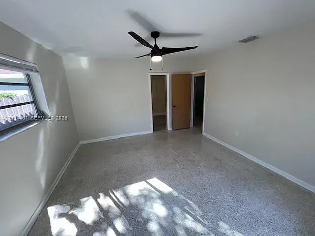 2500 SW 58th Ave — Photo 11