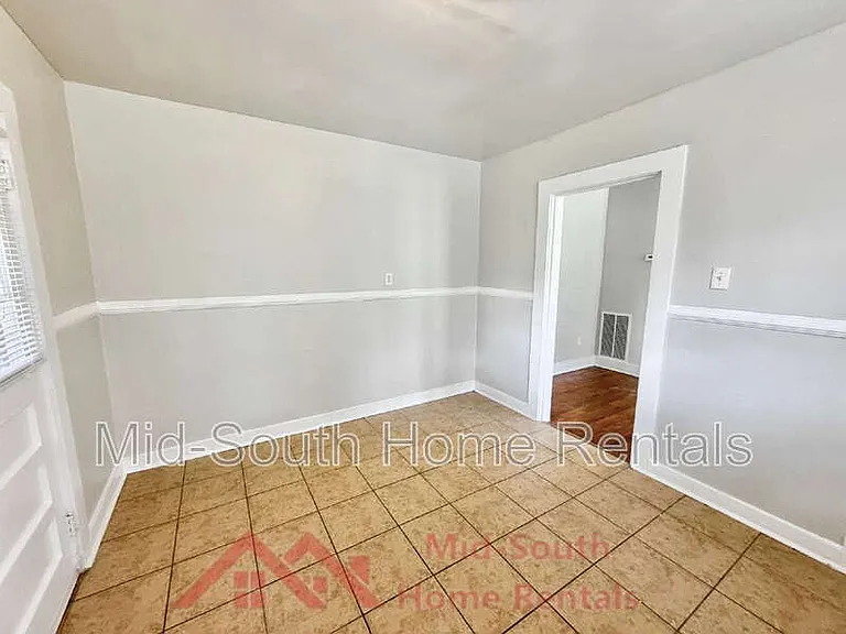 1379 Ferguson Rd #4 — Photo 6