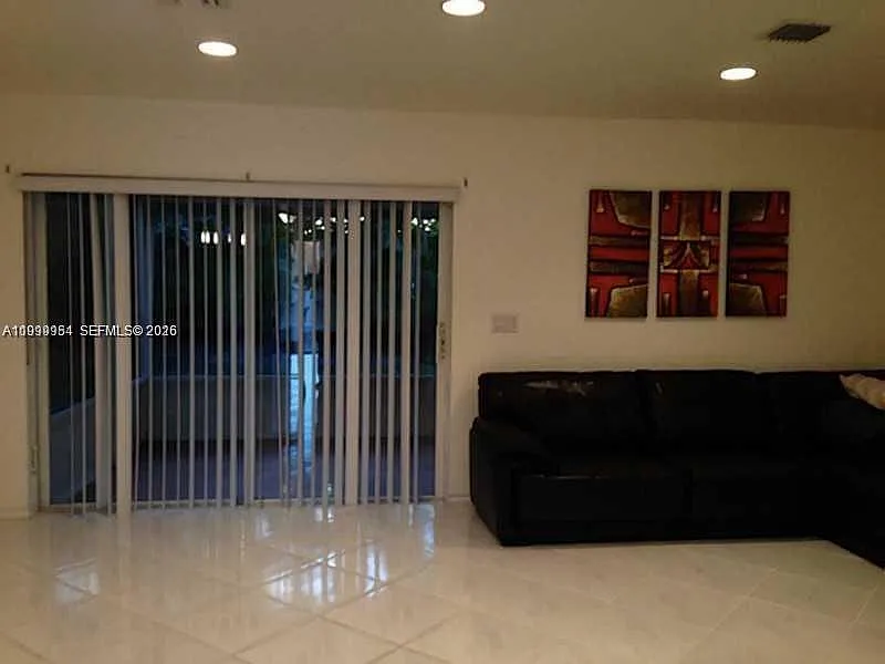 Building Photo - 1455 SW 48th Ter #1455