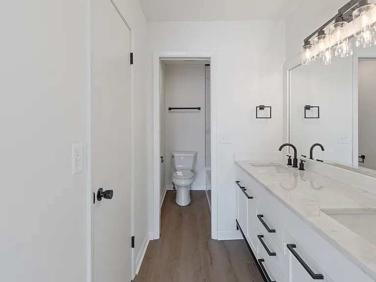 5721 Brentwood Meadows Cir — Photo 17