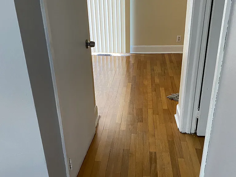 441 Greentree Ln — Photo 7
