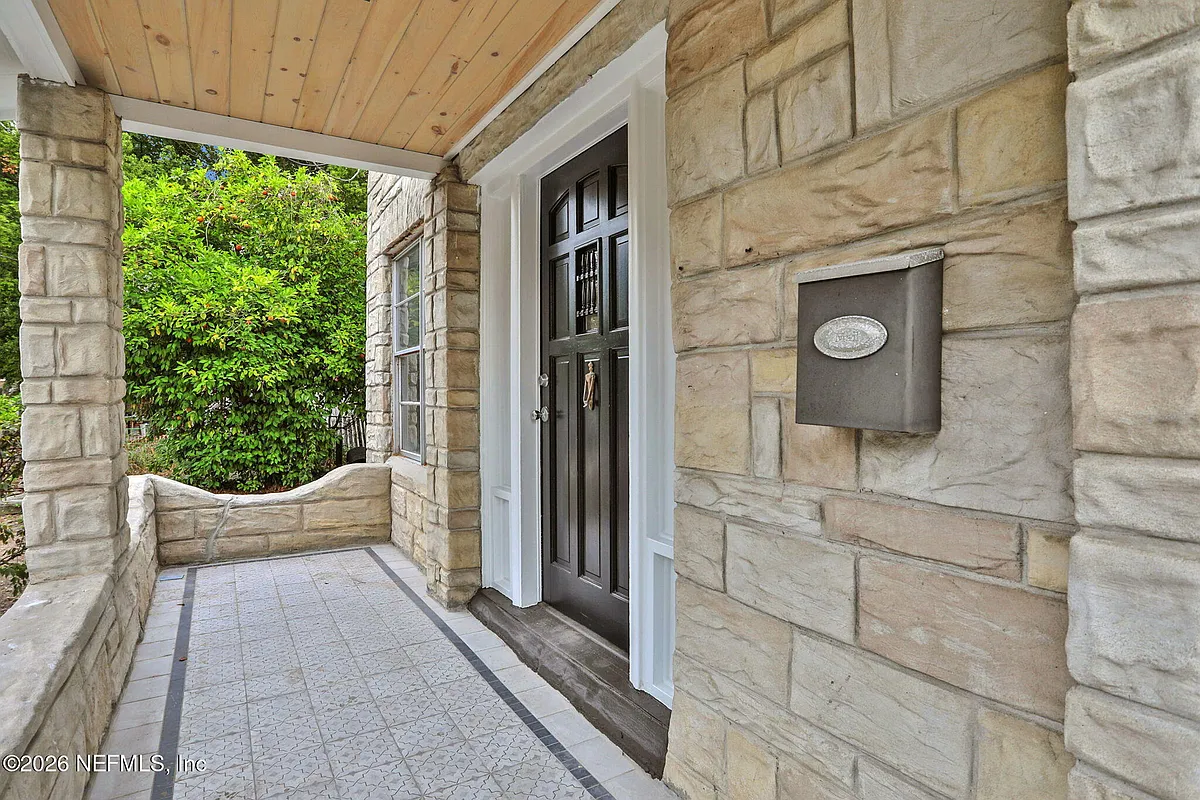 Building Photo - 2578 Haldumar Ter