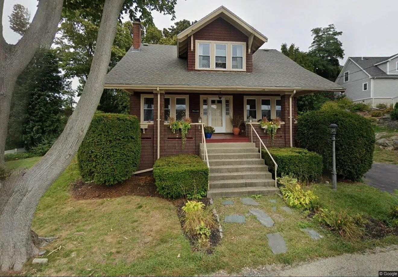 4 bed, 1700 sqft, $2,975 — Photo 1