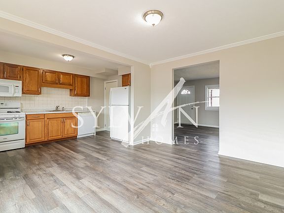 5th image of 5113 Patrick Henry Dr
