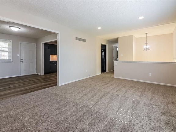 4th image of 3022 S Kendall Dr
