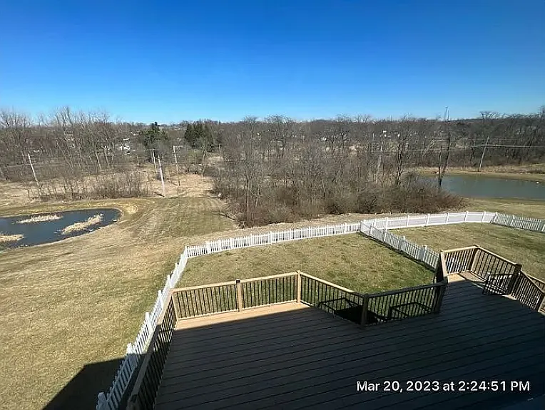 413 Fox Dr — Photo 1
