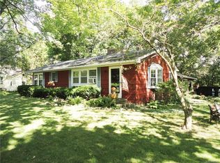 6662 Webster Rd, Orchard Park, NY 14127