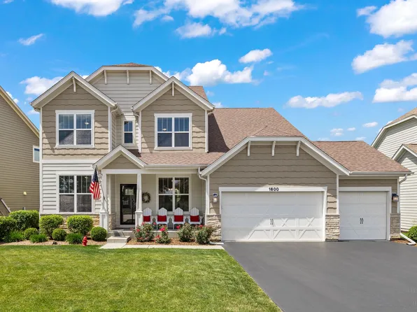 1600 Creeks Crossing Dr, Algonquin, IL 60102
