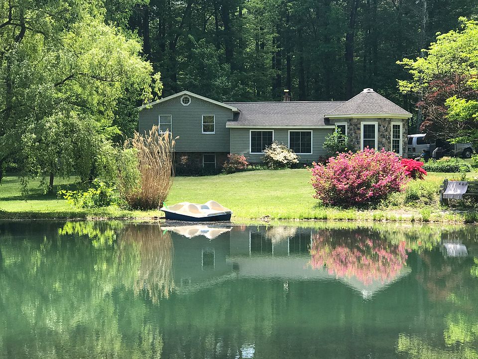 2nd image of 55 Greenland Rd
