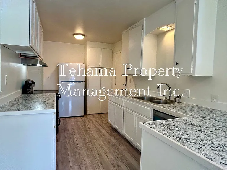 24850 5th Ave — Photo 7